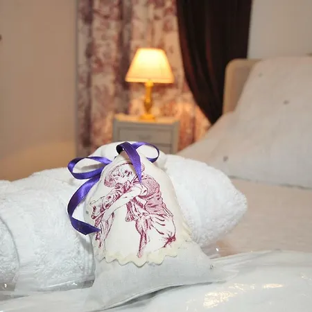 52 Bed & Breakfast *